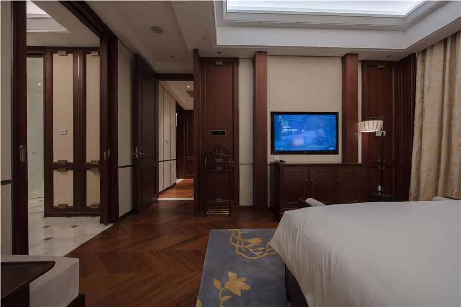 8號(hào)樓 龍城景觀套房 Executive View Room