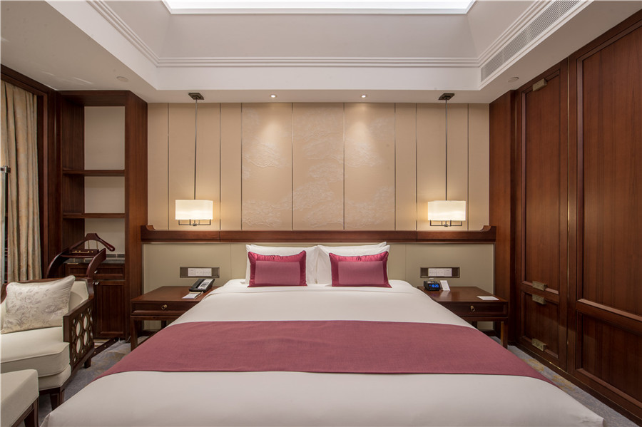 8號(hào)樓 豪華景觀大床房 Deluxe View Room