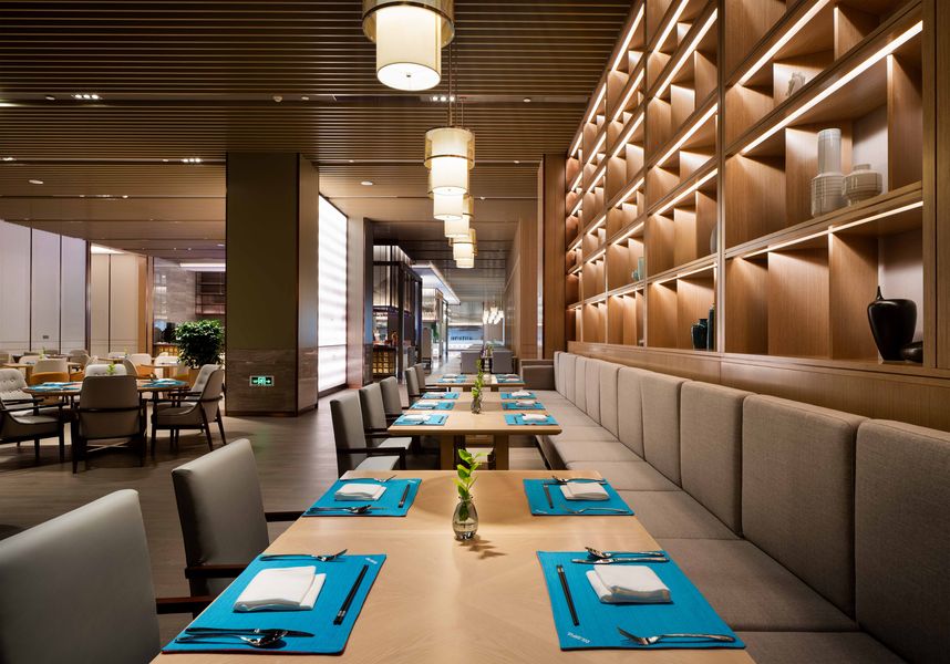 繽紛自助餐廳 Colourful Buffet Restaurant
